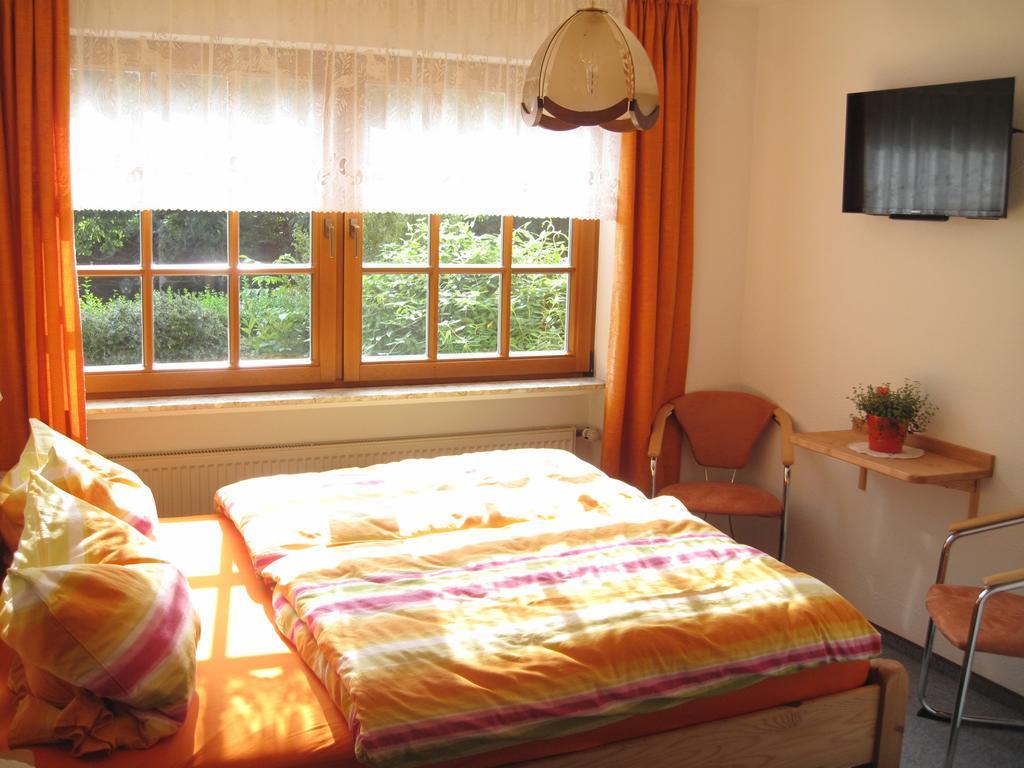 Apartment Lieserpfad-فيتليش الغرفة الصورة