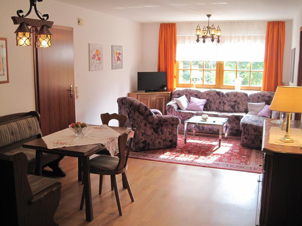 Apartment Lieserpfad-فيتليش الغرفة الصورة